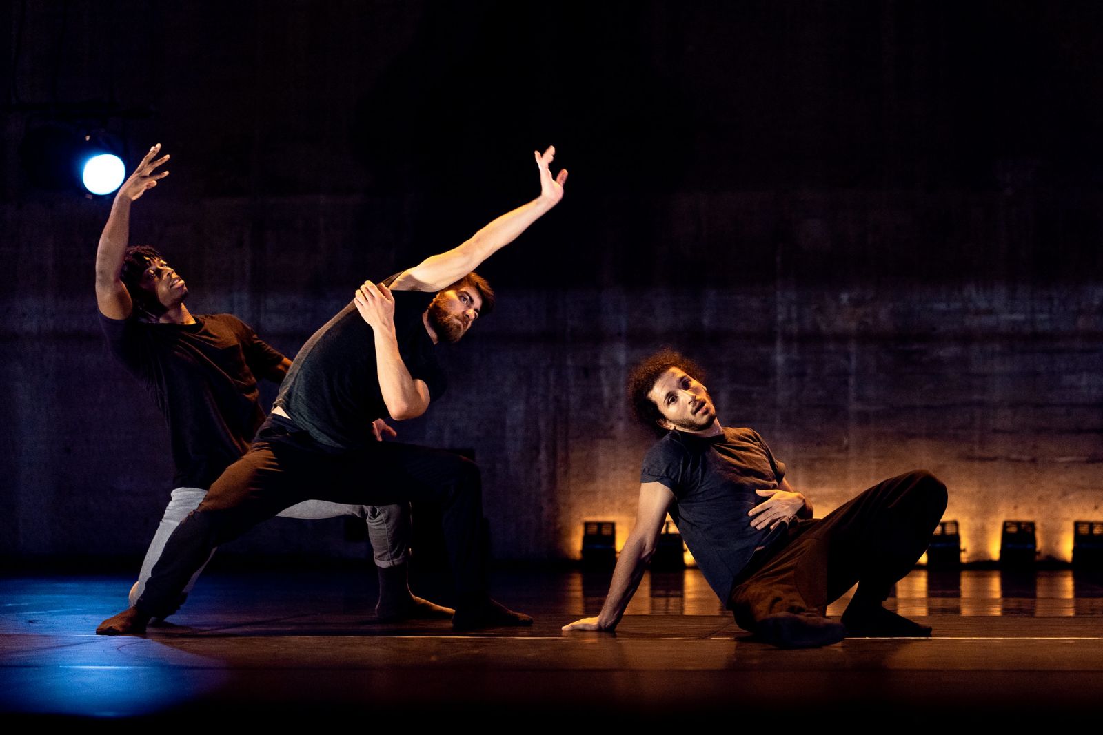 danse2021_hkc_urgence_credit_romain_tissot2.jpg
