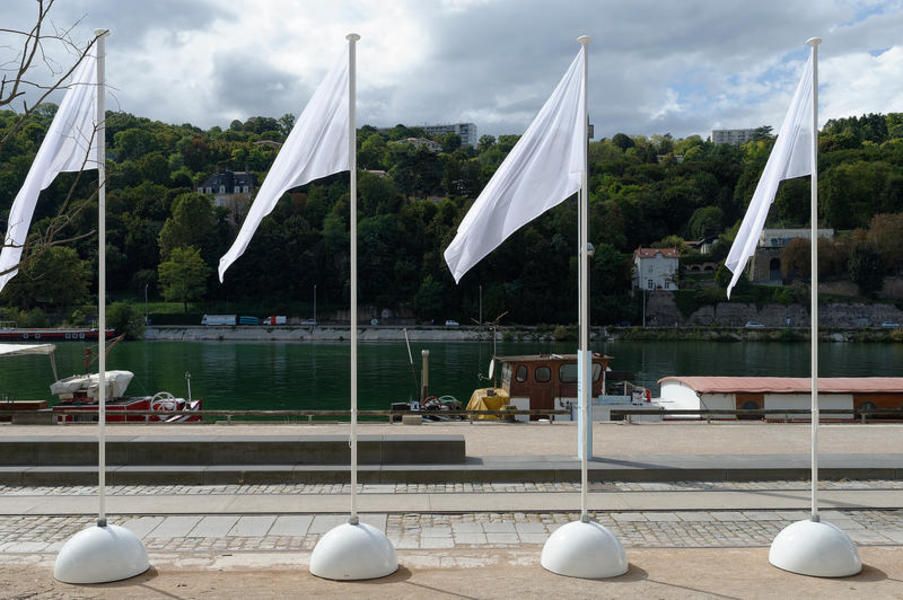 2017 - Marco Godinho / Untitled (Transparents Flags)#3, 2007-2011